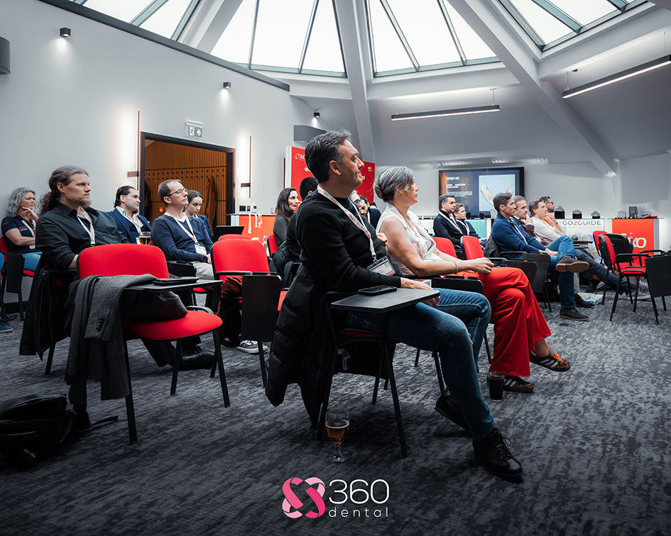 Delegates attending a 360 Visualise training course