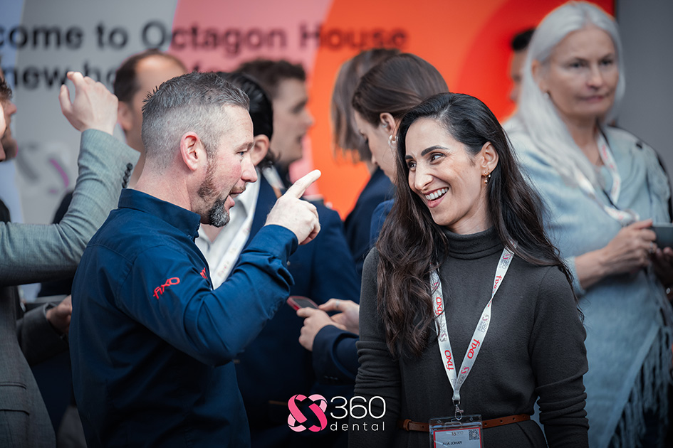 Networking at a 360 Visualise event